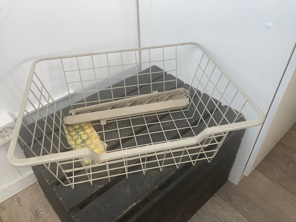 IKEA Mandje Kast - Komplement, Ophalen, Zo goed als nieuw
