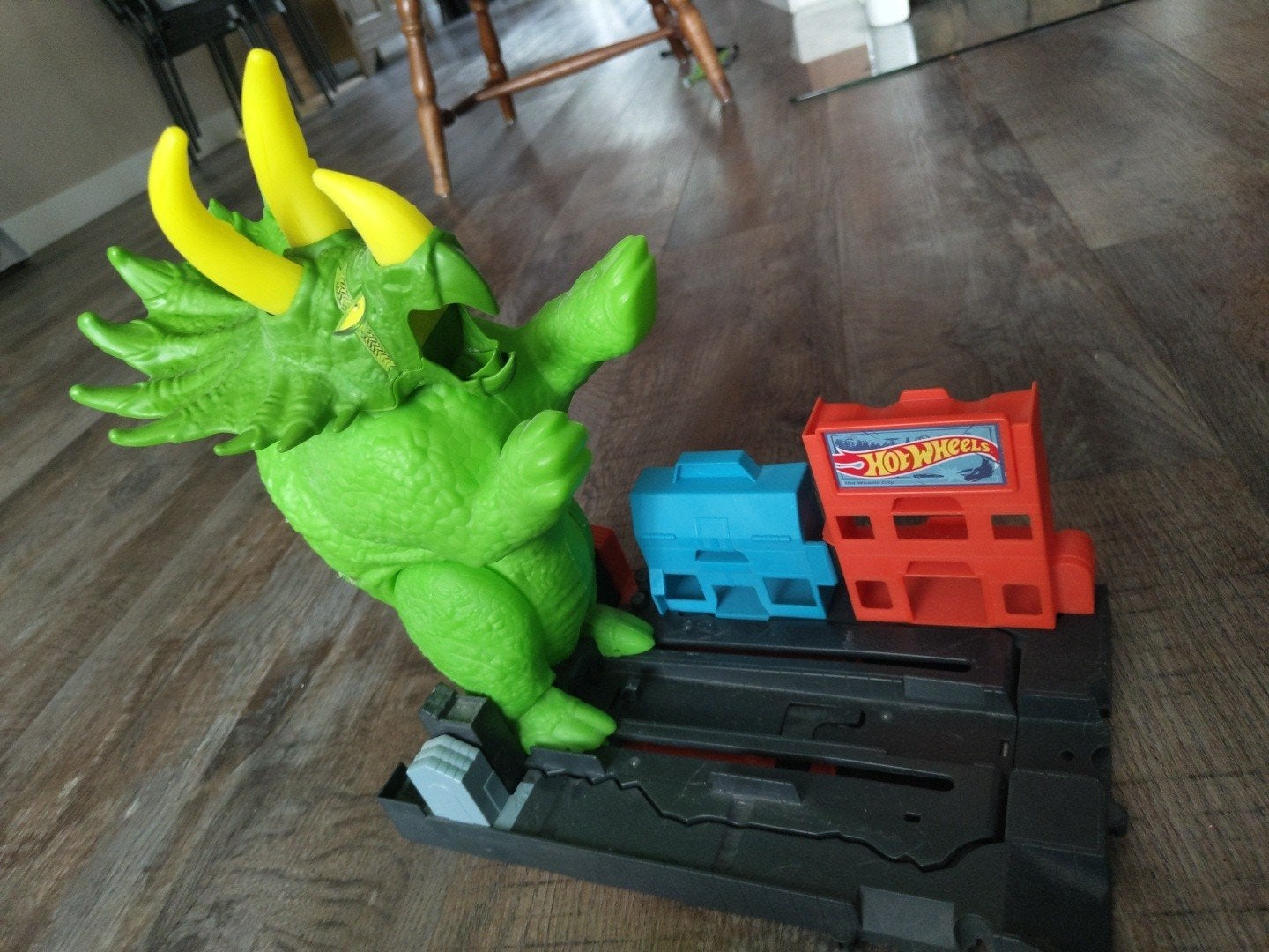 Hot Wheels uitbreiding Dinosaurus aanval, Ophalen of Verzenden, Zo goed als nieuw