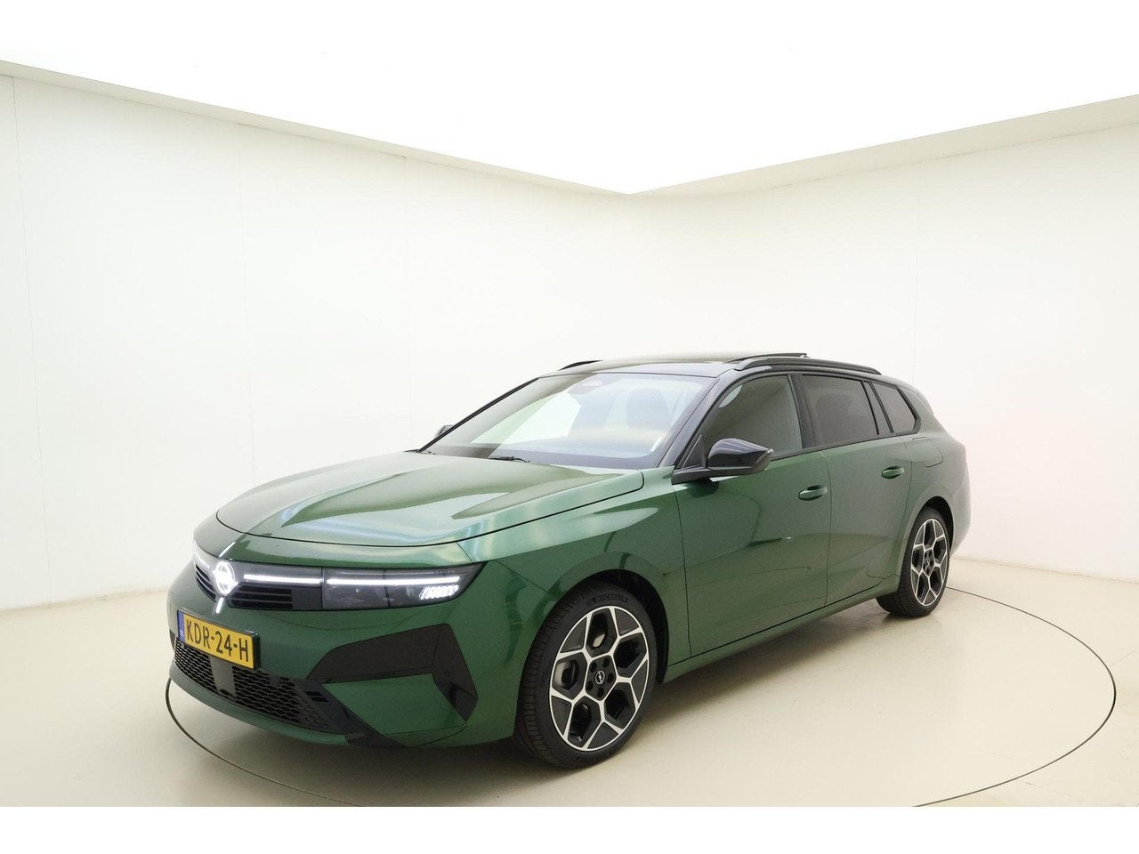 Opel Astra Sports Tourer 1.6 Turbo Plug In Hybrid Ultimate |, Automaat, Gebruikt, 194 pk, 4 cilinders