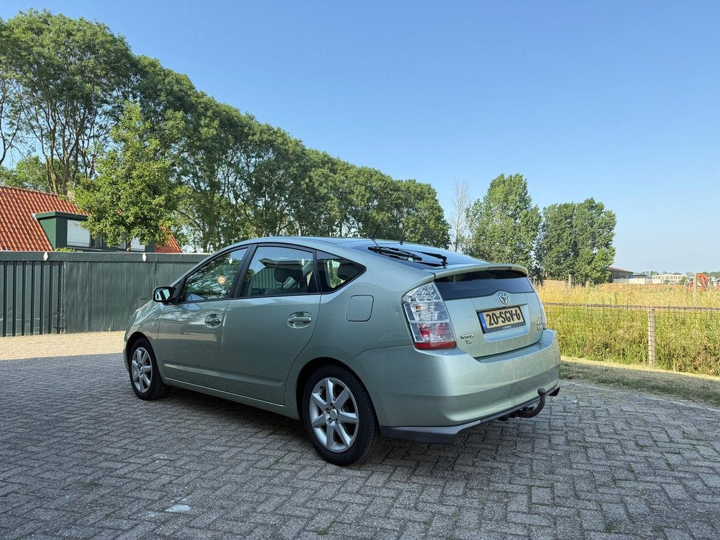 Toyota Prius 1.5 VVT-i Comfort Nieuwe APK/Trekhaak/AC, Auto's, Toyota, 1497 cc, Gebruikt, 4 cilinders, Automatische klimaatregeling