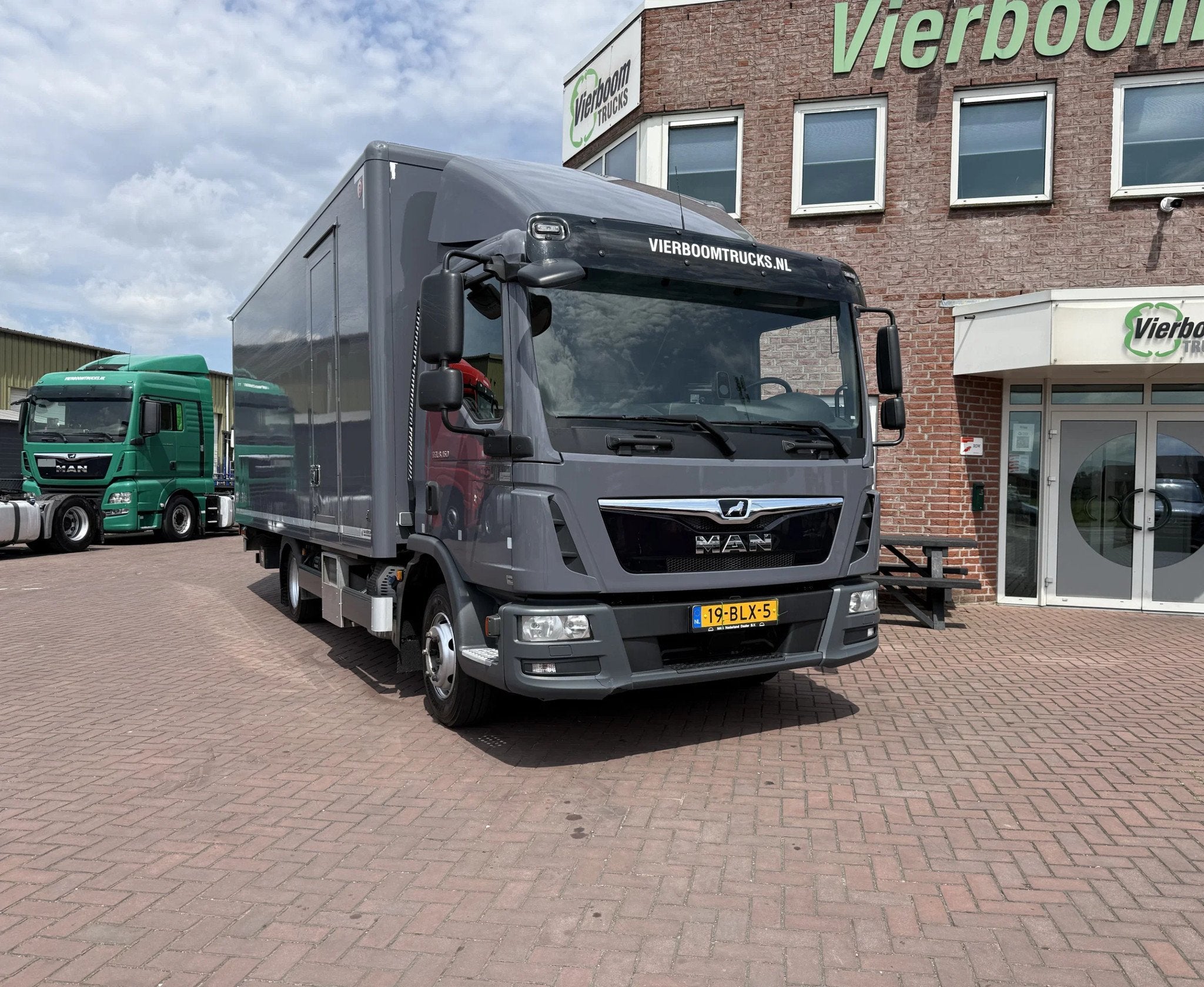 MAN TGL MAN TGL TGL 8.160 BB bakwagen met laadklep / ACC / D, Automaat, Achterwielaandrijving, Euro 6, 160 pk