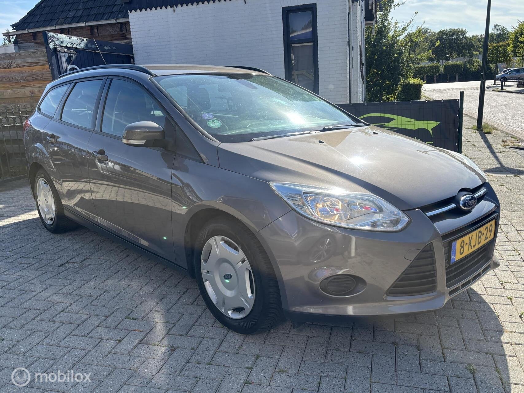Ford Focus Wagon 1.0 EcoBoost | TREKHAAK | PDC | LANGE APK, Euro 5, 101 pk, Gebruikt, Bruin