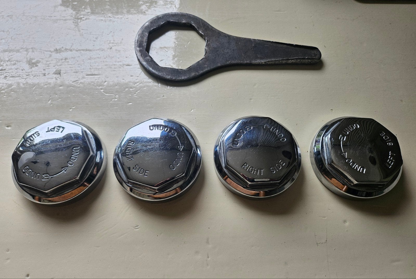 Nette wielmoeren MG, Austin, Triumph, enz., Auto-onderdelen, Klein materiaal, Ophalen of Verzenden, Gebruikt, Austin