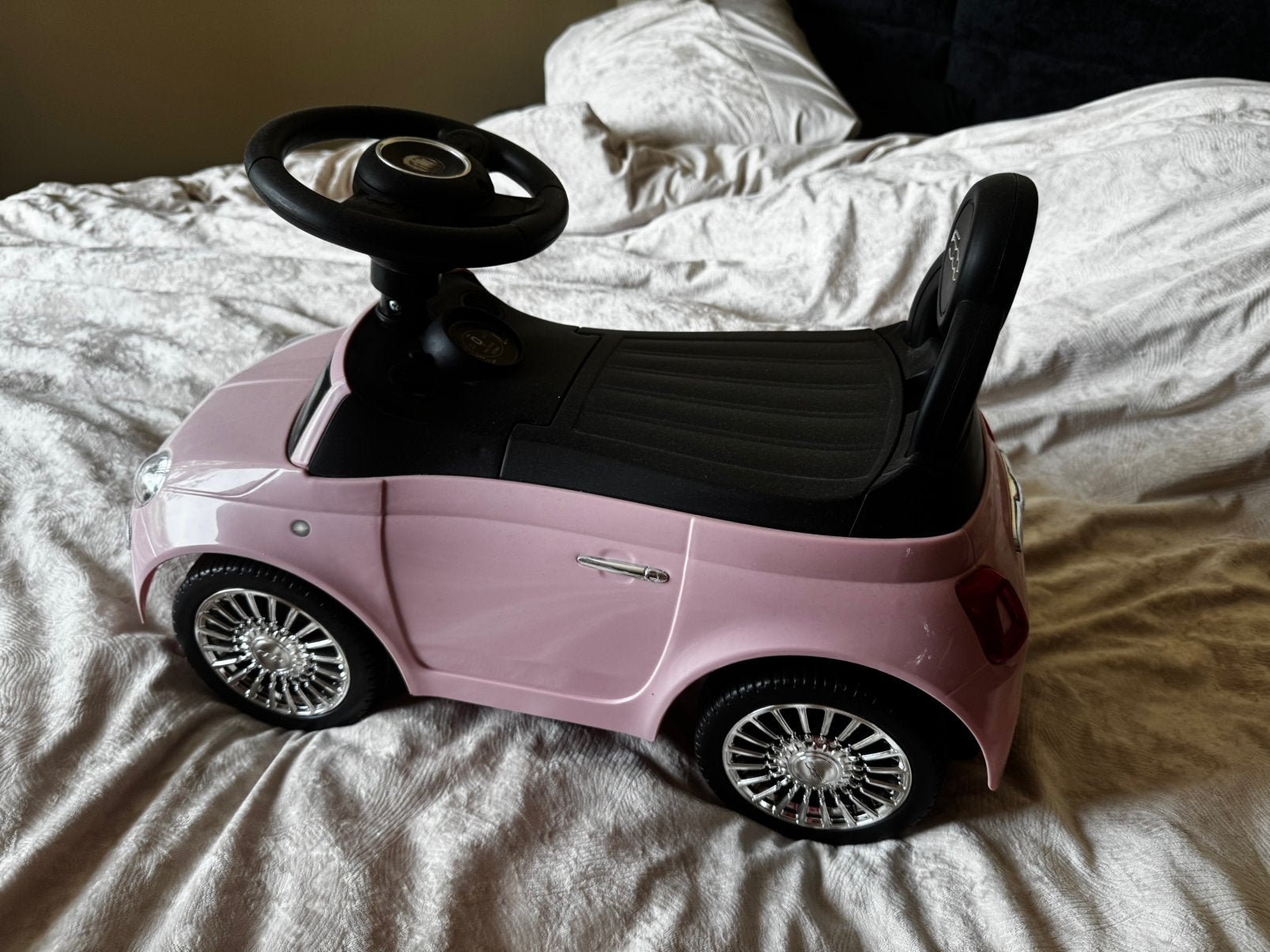 Loopauto roze fiat, Ophalen, Gebruikt, Loopvoertuig