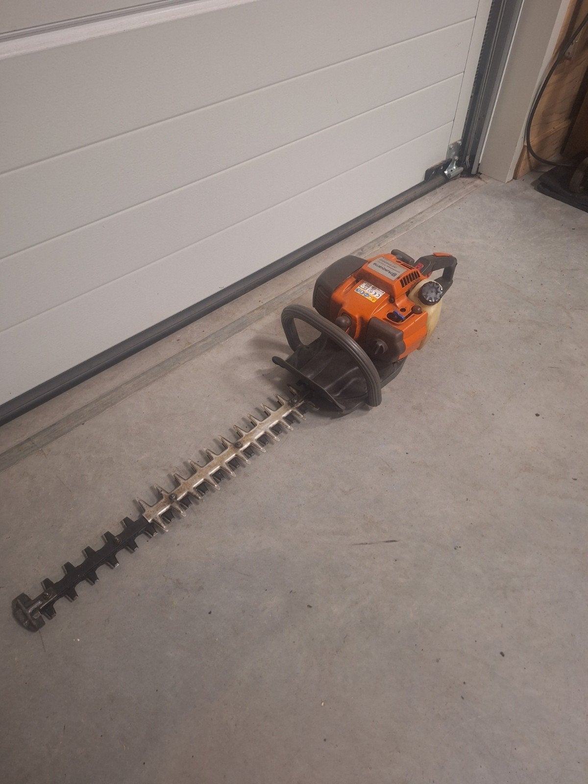 Husqvarna heggenschaar 325HD60, Ophalen, Gebruikt, Benzine, Husqvarna