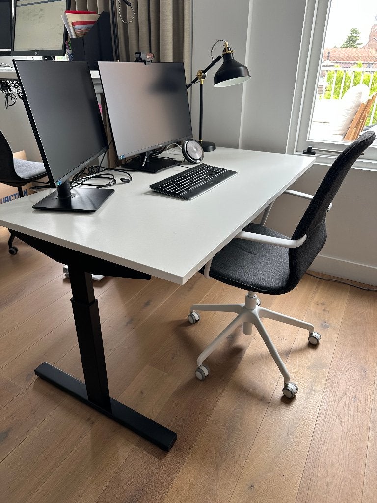 Office Desk white adjustable sit/stand, 140 x 80 cm, Ophalen, Gebruikt, Computerbureau, Overige materialen