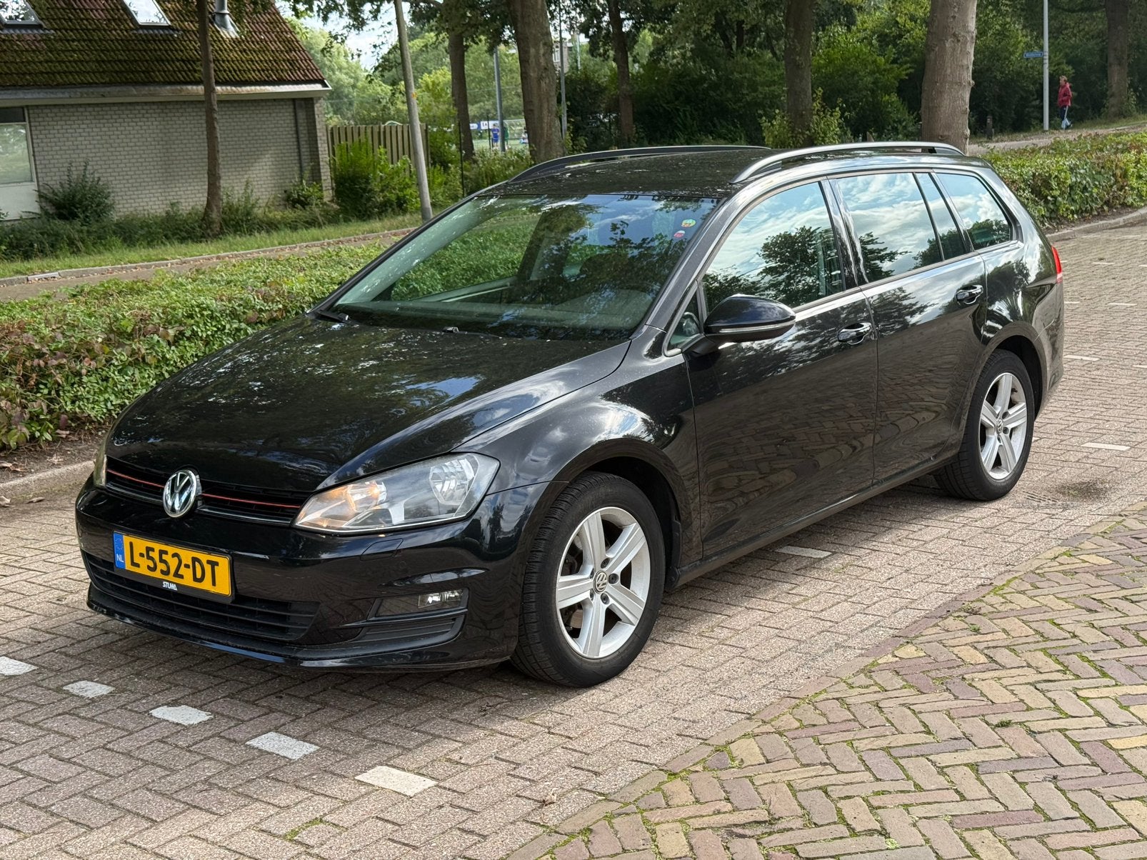 Volkswagen Golf 1.2 TSI Variant automaat DSG 2013 Zwart, Auto's, Stof, Zwart, 4 cilinders, Elektrische ramen
