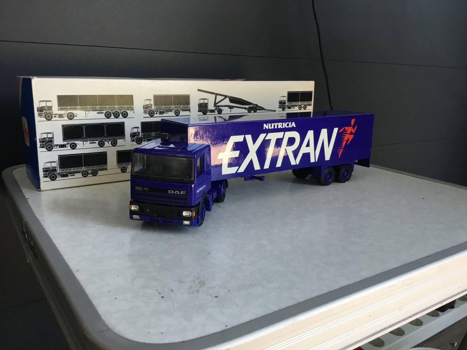 Lion Car Daf 95 Nutricia Extran, Ophalen of Verzenden, Zo goed als nieuw, Bus of Vrachtwagen, Lion Toys