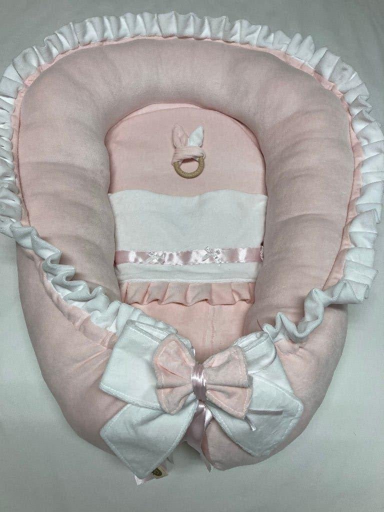 Foto 14 van babynestje en boxaankleding