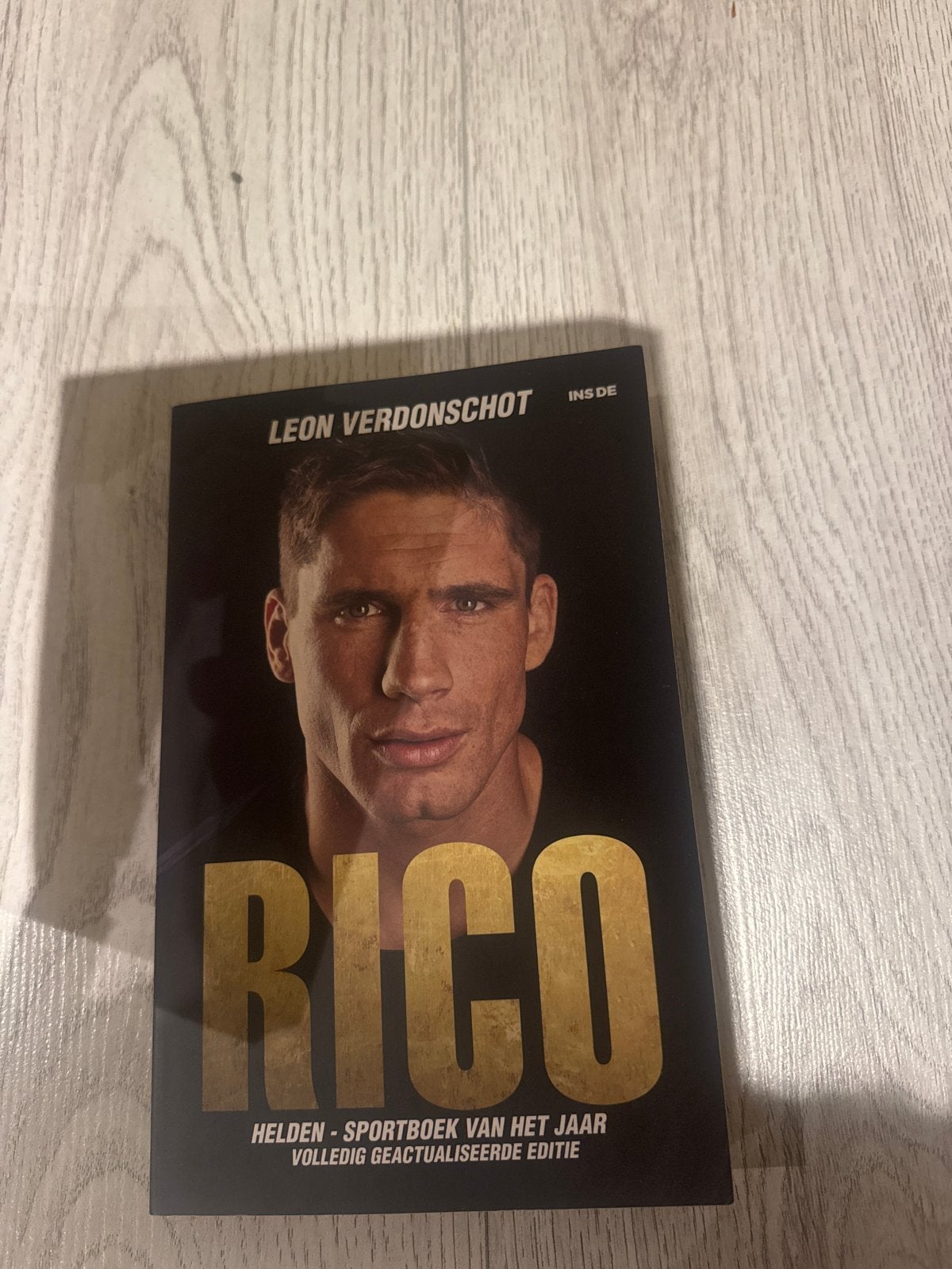 Rico Verhoeven: Helden - Sportboek van het Jaar, Ophalen of Verzenden, Zo goed als nieuw, Vechtsport