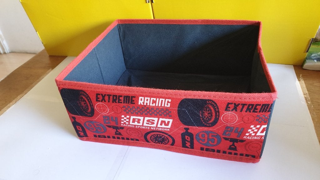 0580 kallax mandje rood extreme racing ., Huis en Inrichting, Kasten | Wandmeubels, Verzenden, 25 tot 50 cm, Minder dan 150 cm