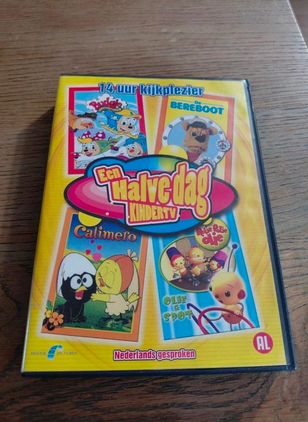 Een Halve Dag Kinder TV DVD box. 14 uur kijkplezier, Europees, Gebruikt, Tekenfilm, Alle leeftijden
