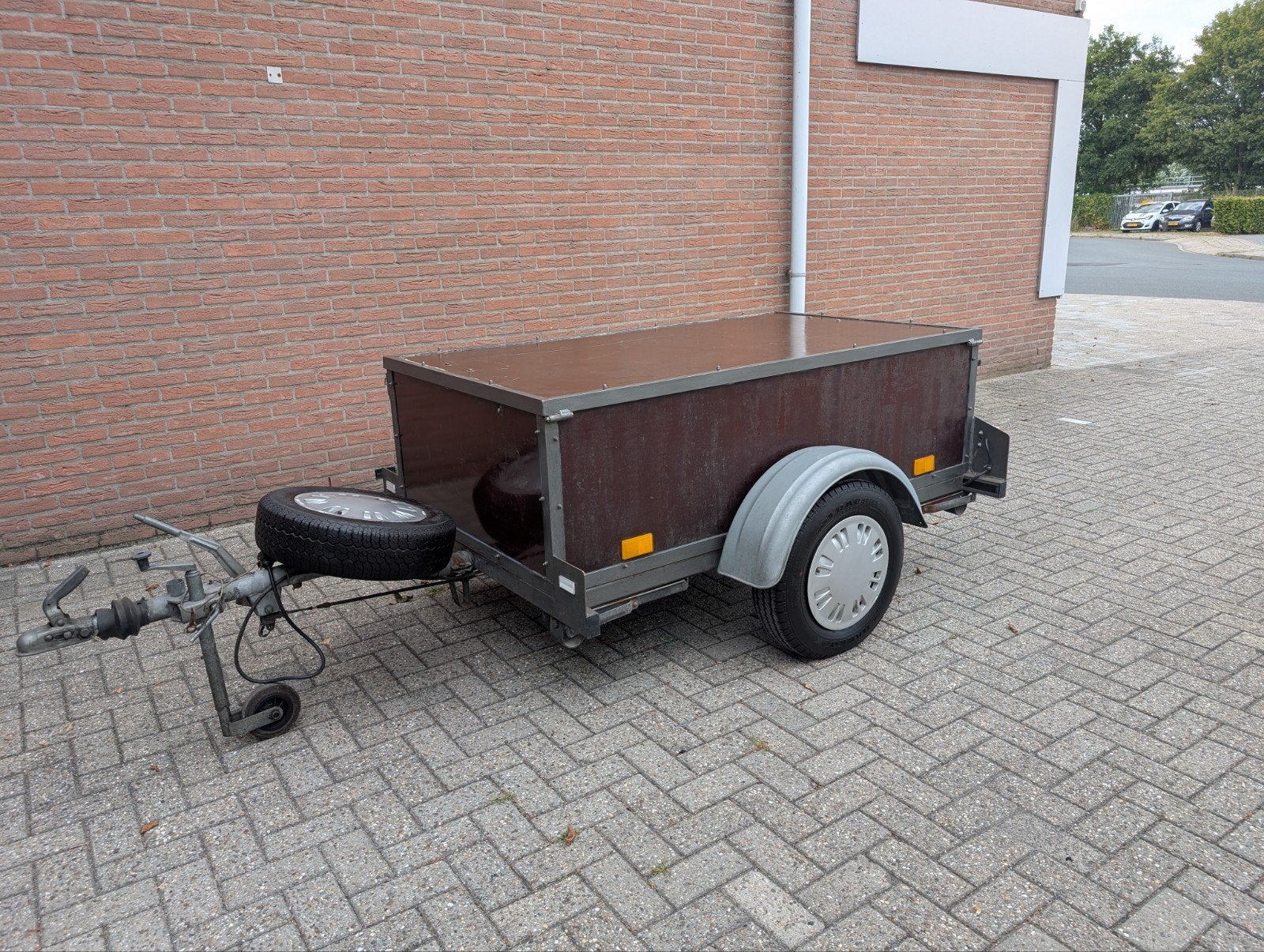 Sterke geremde bagagewagen 180 x 100 x 60 + reservewiel, Ophalen