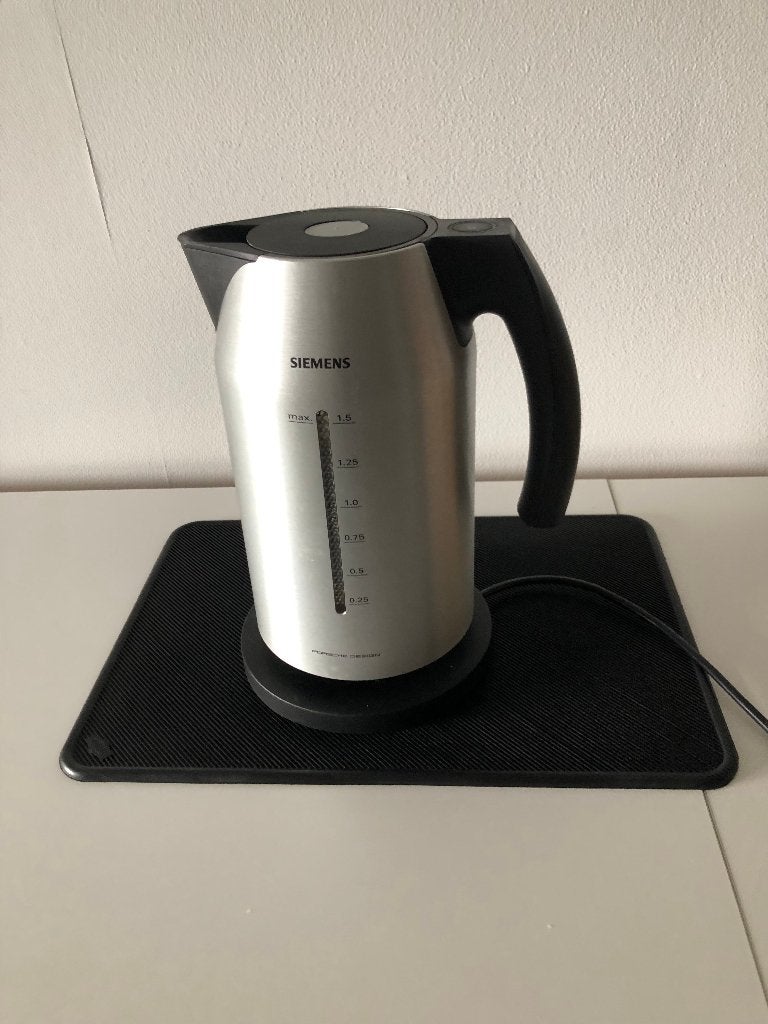 Waterkoker Siemens Porsche design, 1 tot 2 liter, Ophalen of Verzenden, Zo goed als nieuw