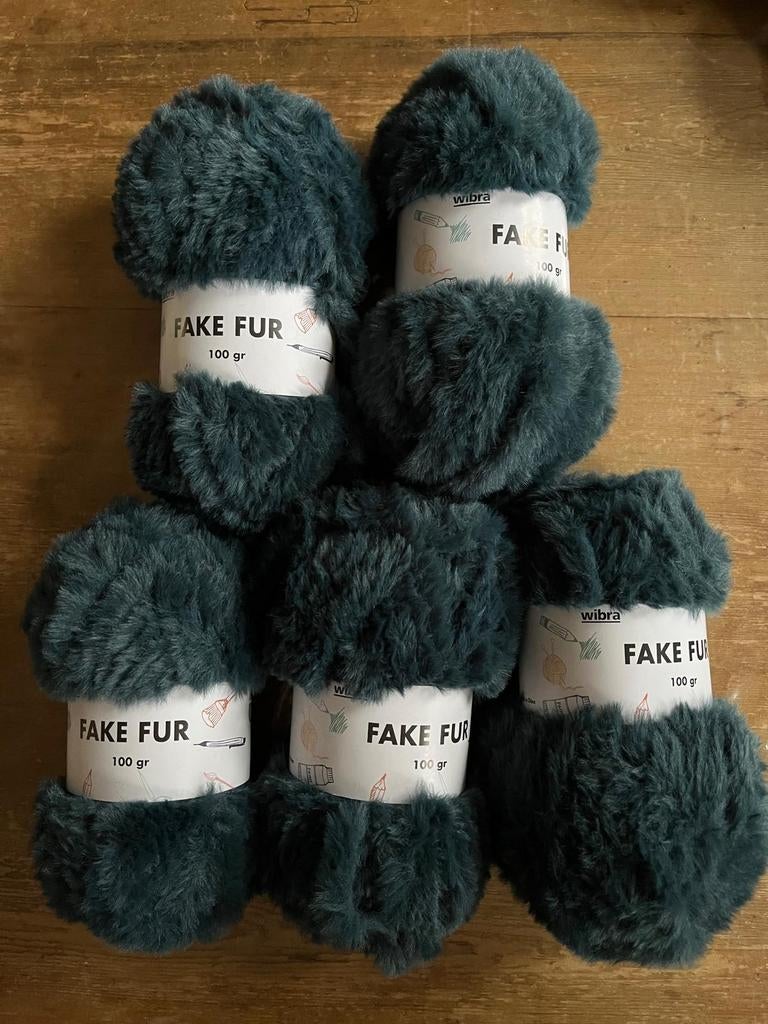 Garens, Fake Fur van Wibra., Hobby en Vrije tijd, Breien en Haken, Ophalen of Verzenden, Nieuw, Breien of Haken, Wol of Garen