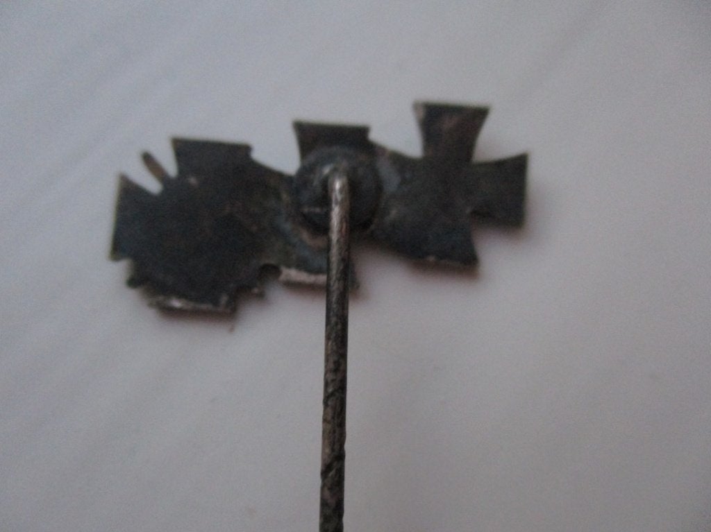 13: Miniatuurpin EK2+EK1 (WW1)+Hindenburgkruis 9mm, Verzamelen, Verzenden, Landmacht, Duitsland, Lintje, Medaille of Wings