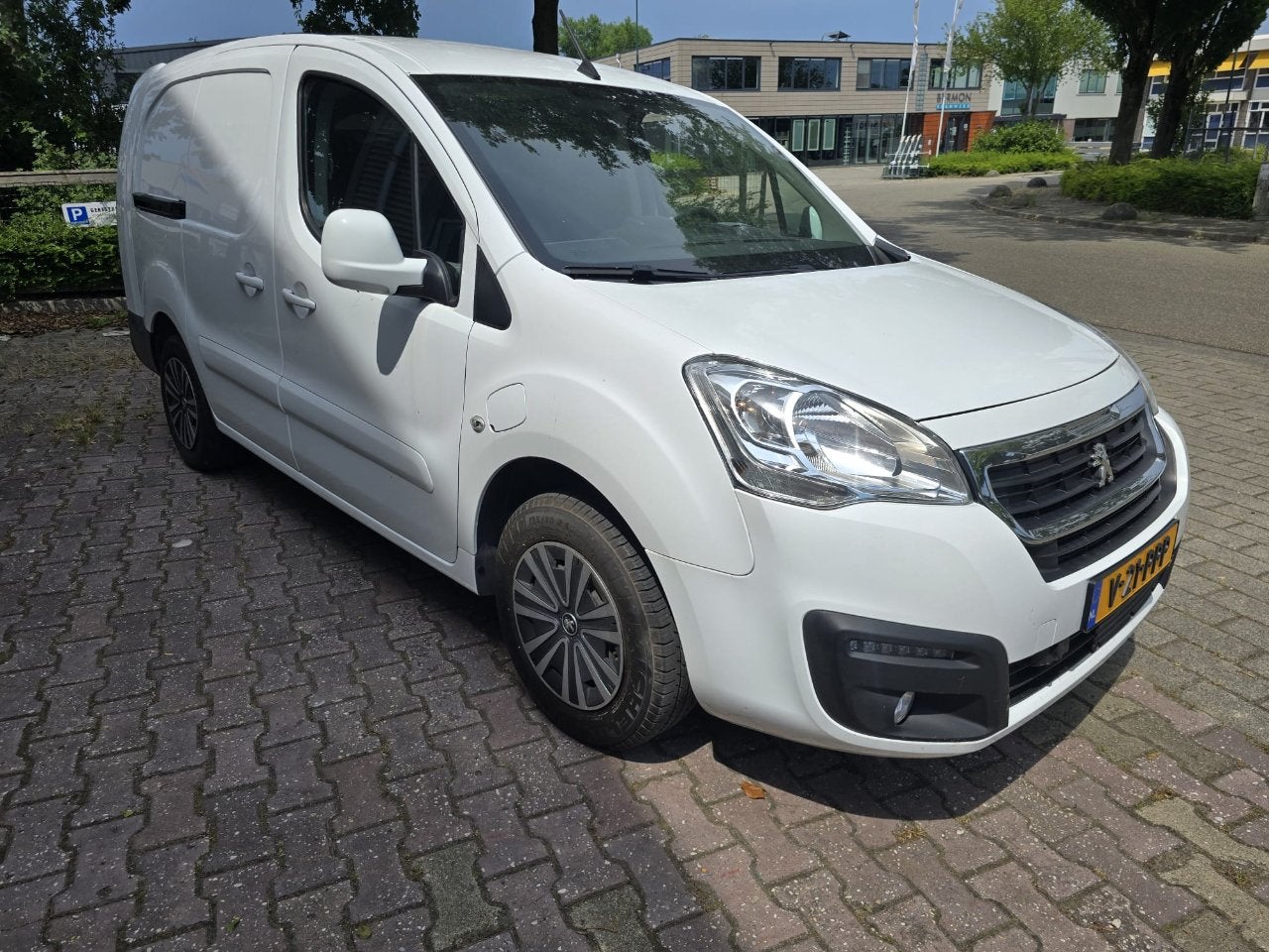Peugeot Partner ELECTRIC L PRO (bj 2018), Automaat, Gebruikt, Wit, Origineel Nederlands