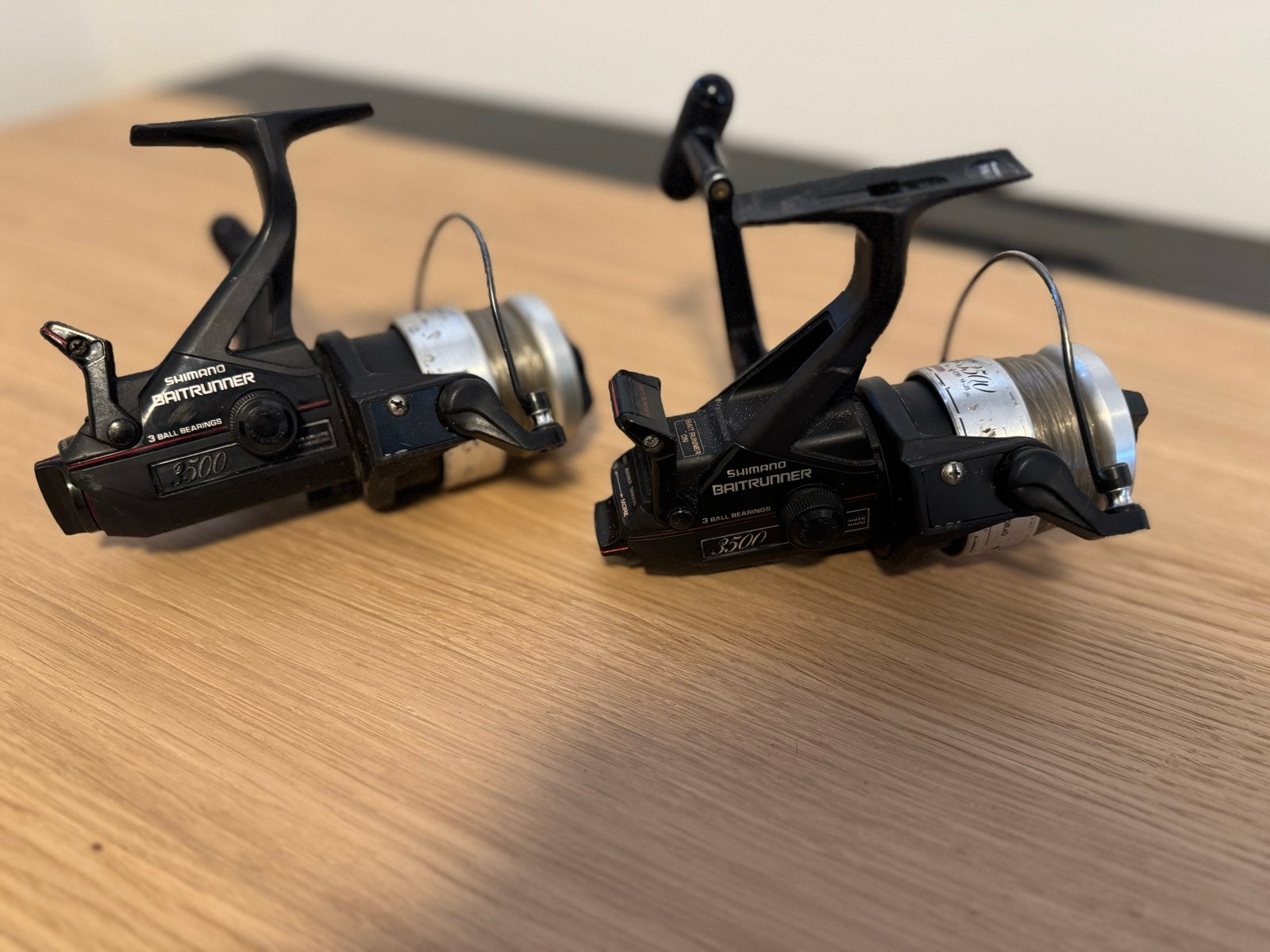 2x Shimano Baitrunner 3500A Vismolens, Ophalen, Gebruikt, Molen