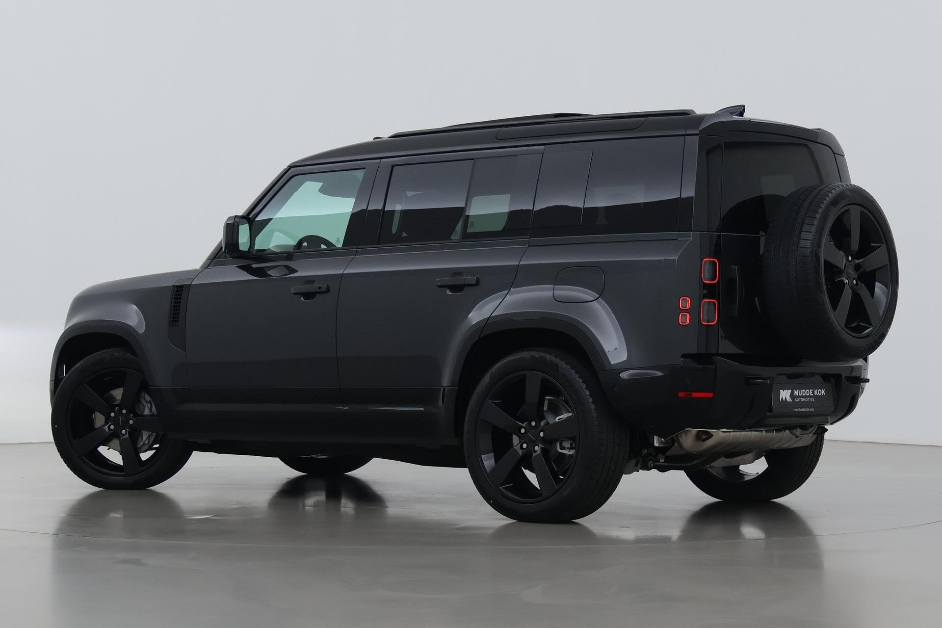 Land Rover Defender 2.0 P300e 110 X-Dynamic HSE | FACELIFT |, Auto's, Land Rover, Automaat, Gebruikt, Euro 6, 4 cilinders