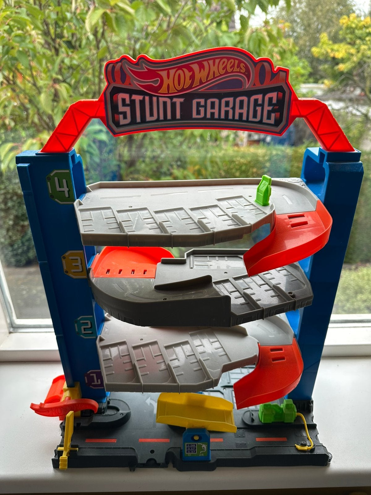 Hot Wheels Stuntgarage, Kinderen en Baby's, Ophalen, Racebaan, Zo goed als nieuw, Hot Wheels
