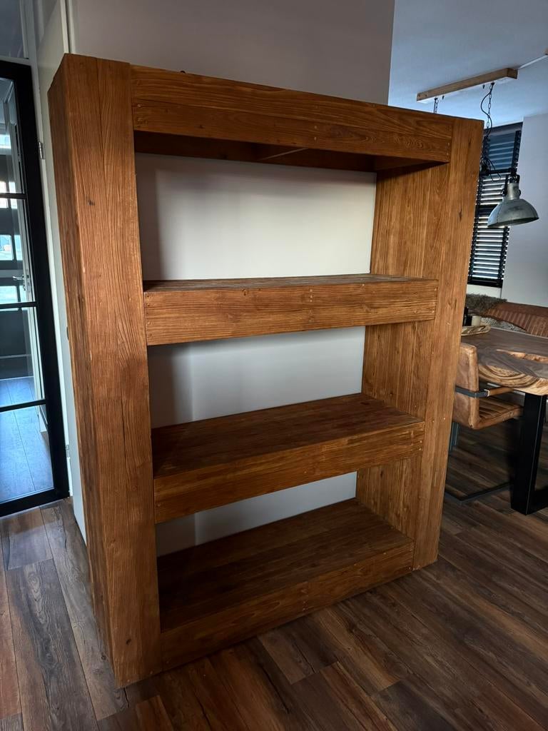Prachtige houten kast van kersenhout., Ophalen, Met plank(en), Gebruikt, 100 tot 150 cm