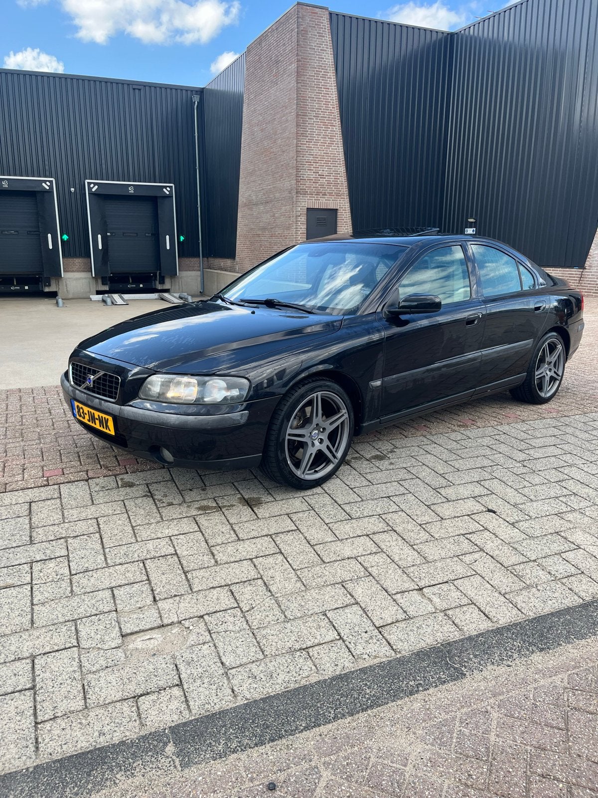 Volvo S60 2.3 T5 AUT 2002 Zwart, S60, Zwart, Particulier, 1600 kg