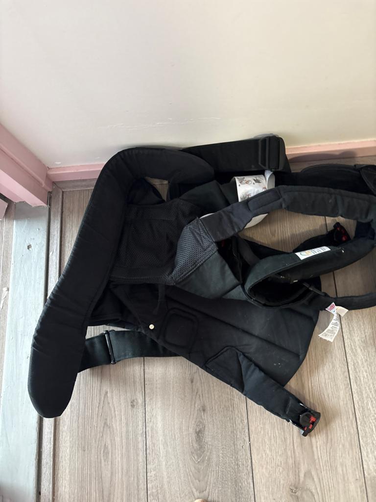 Zwarte draagzak voor baby's en peuters, Kinderen en Baby's, Babydragers en Draagdoeken, Overige merken, Gebruikt, Buik of Rug