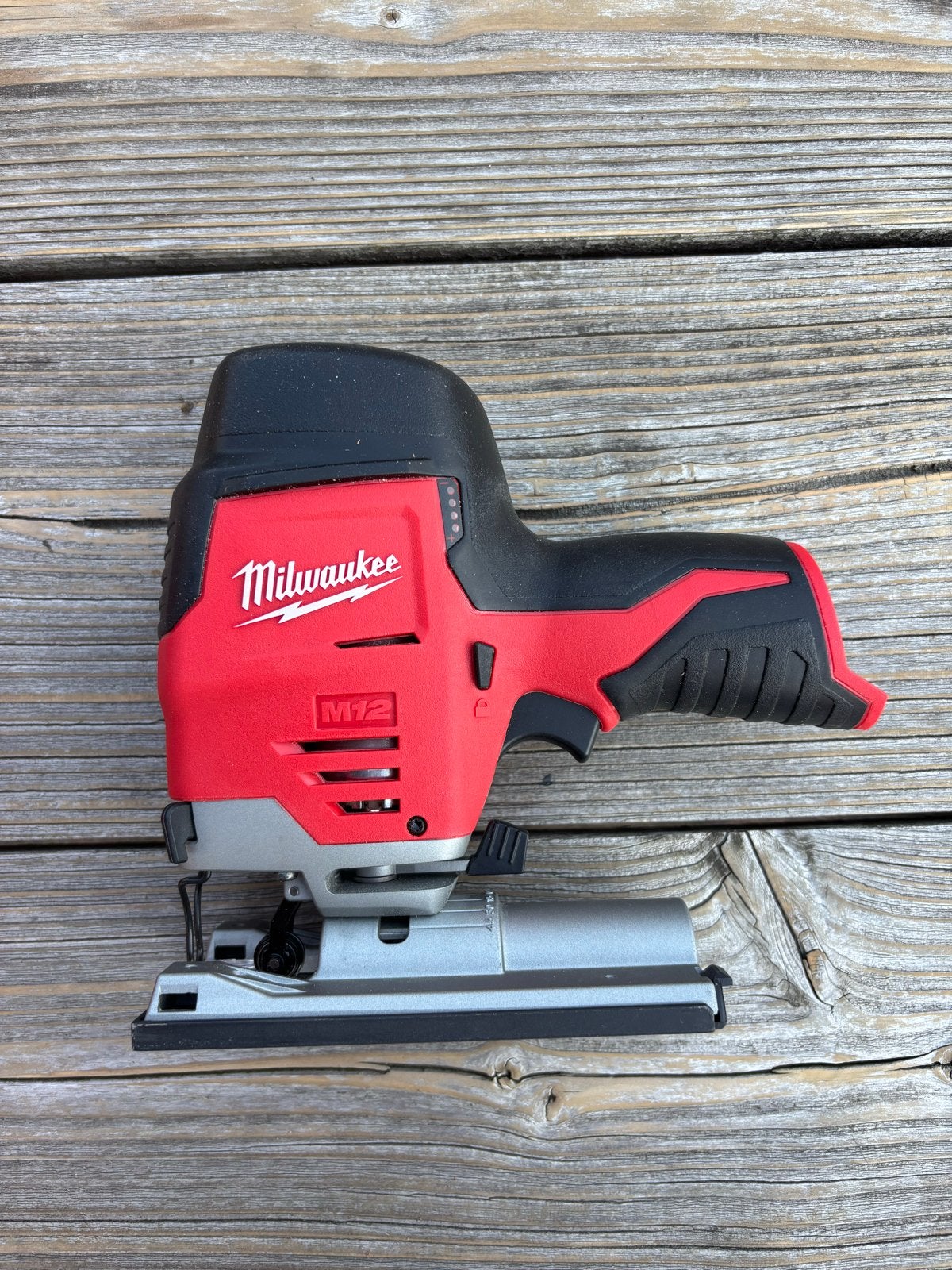 Milwaukee M12 JS-0 Decoupeerzaag - Zo goed als nieuw, Doe-het-zelf en Verbouw, Gereedschap | Zaagmachines, Ophalen of Verzenden