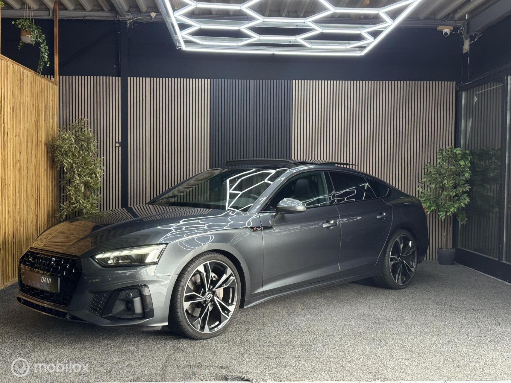 Audi A5 Sportback 45 TFSI quattro S edition Competition|Pano, Auto's, Audi, Gebruikt, 4 cilinders, 1984 cc, Leder