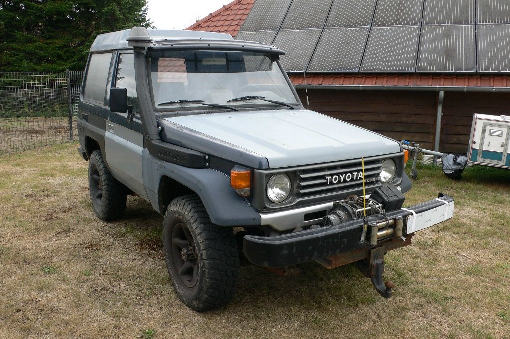 Toyota Land Cruiser HZJ70 4.2 Diesel 4x4 – 1991, Auto's, Bedrijf, SUV of Terreinwagen, Zilver of Grijs, 750 kg