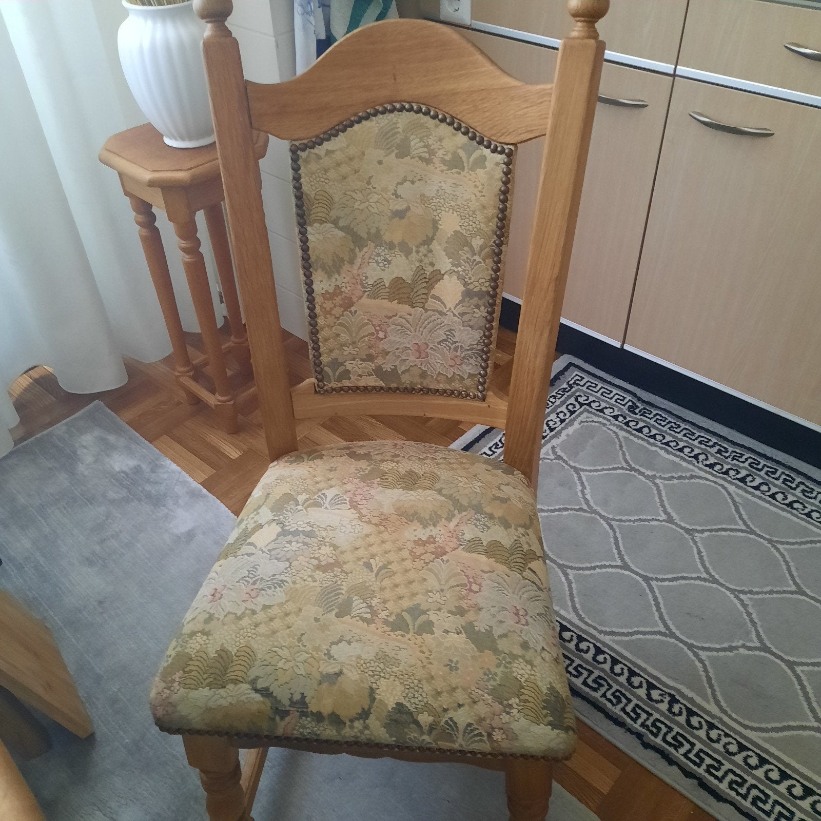 Eiken eethoek met 4 stoelen en uitschuifbare ovale tafel, Ophalen, Gebruikt, Eikenhout, 50 tot 100 cm