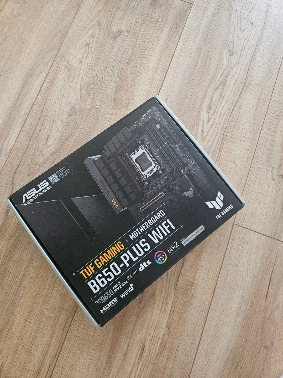 ASUS TUF GAMING B650-PLUS WIFI Moederbord, Ophalen, Zo goed als nieuw, ATX, DDR5