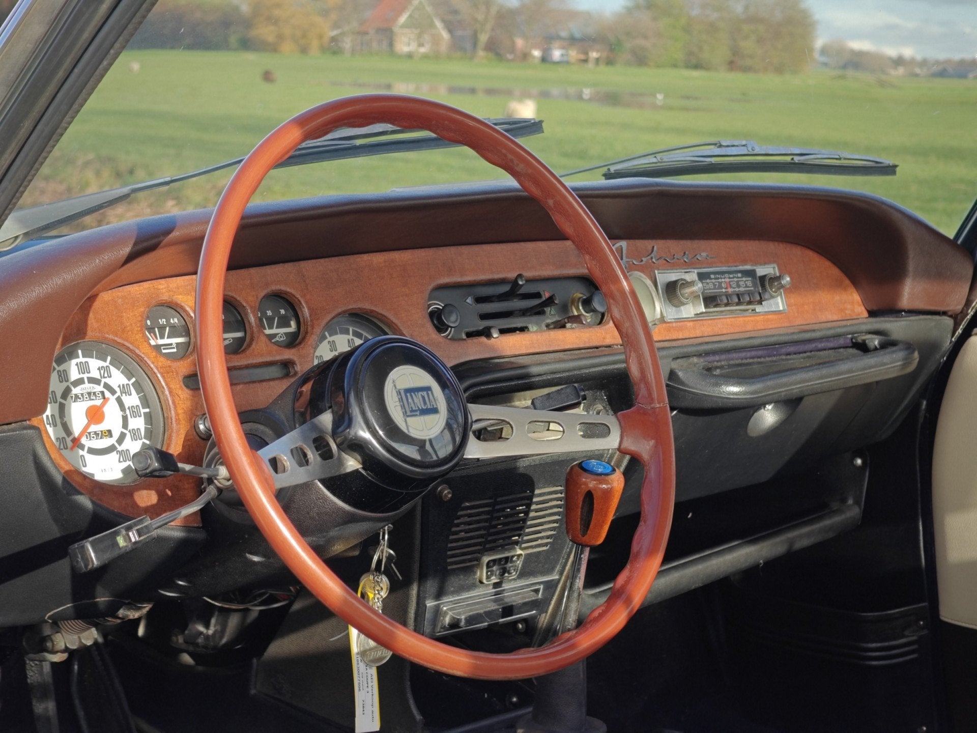 Lancia Fulvia 1.3 Serie 3 (bj 1976), Auto's, Beige, Leder, Bedrijf, Handgeschakeld