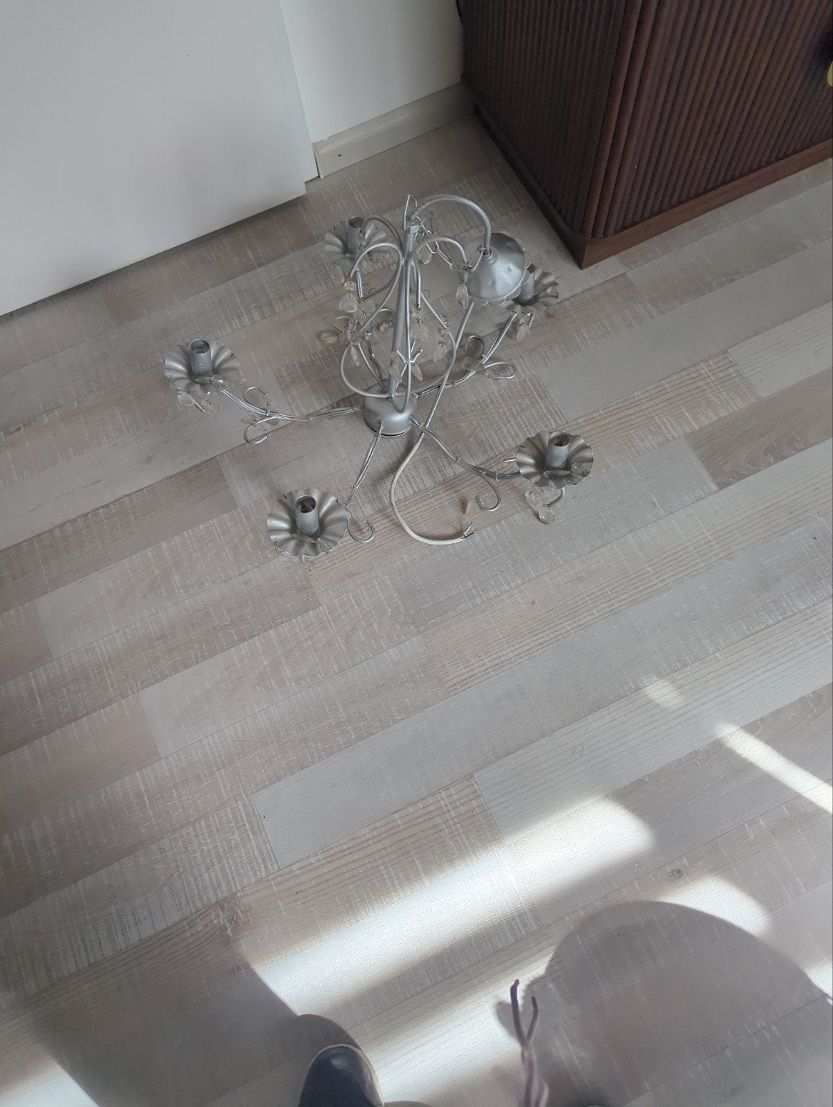 Elegante zilverkleurige kroonluchter met 5 armen, Gebruikt, E14 (klein), Ophalen of Verzenden, Glas