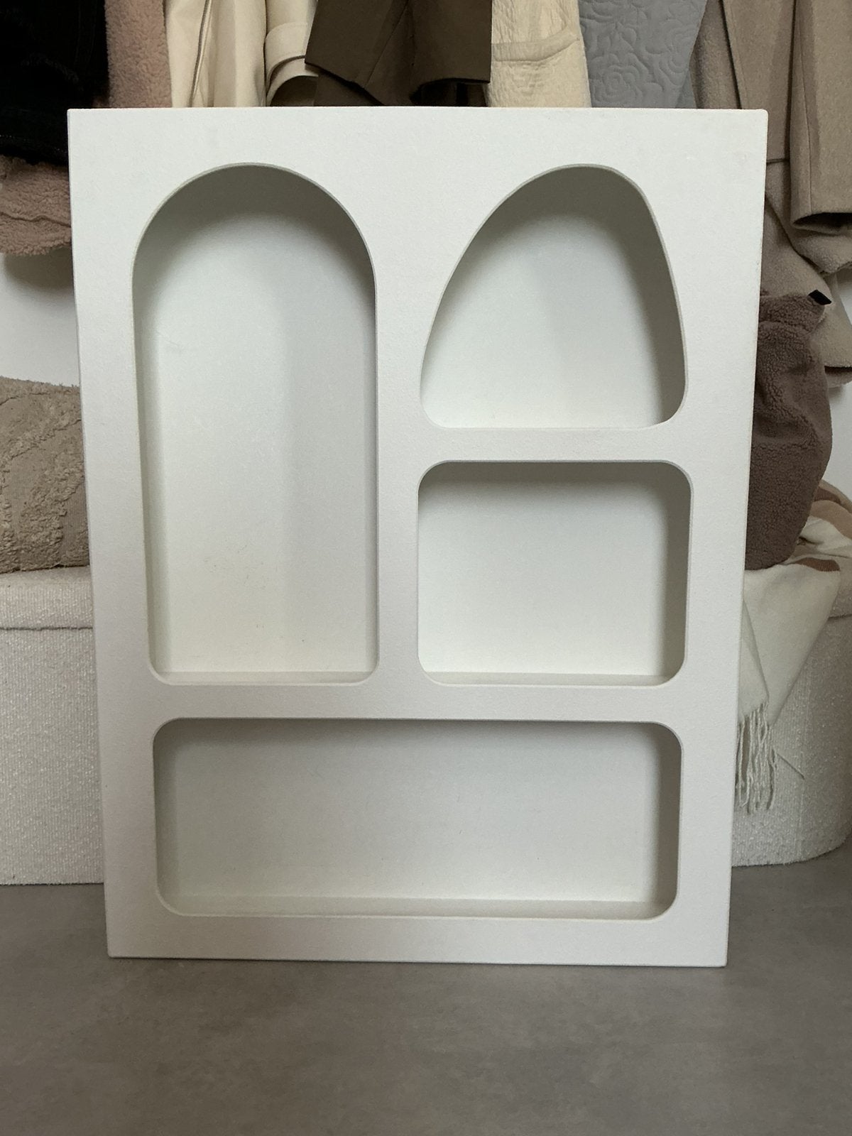Vakkenkast organisch japandi stijl vakken kast wit wandkast, Ophalen, Zo goed als nieuw, Minder dan 150 cm, Minder dan 100 cm