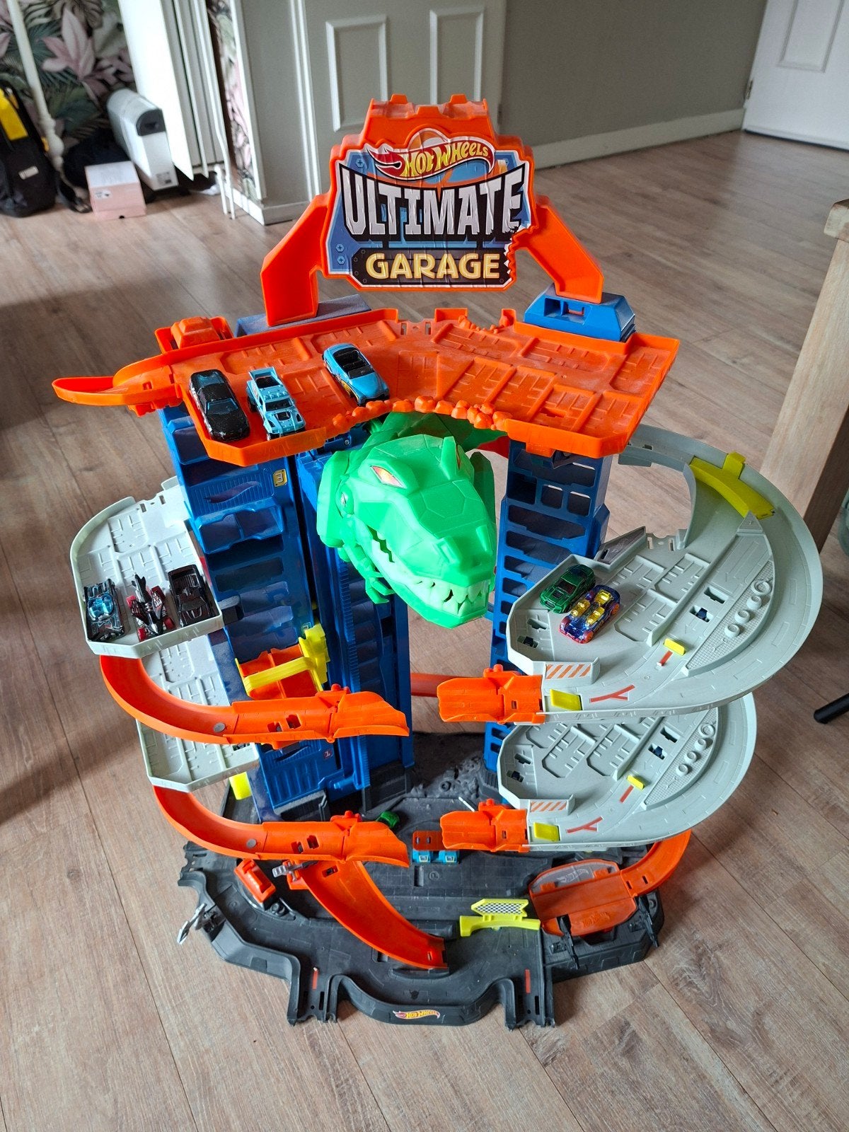 Hot Wheels Ultimate Garage met T-Rex - 100x75cm, Ophalen, Zo goed als nieuw, Jongen