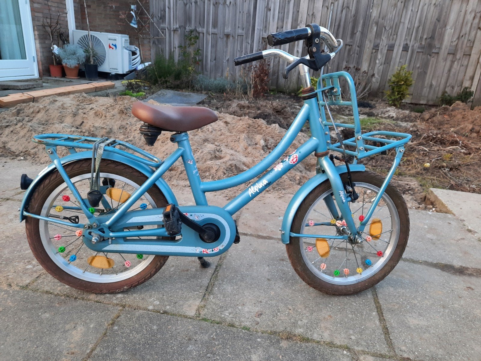 Alpina kinderfiets 12 inch met voordrager, Fietsen en Brommers, Fietsen | Kinderfietsjes, Ophalen, Gebruikt, Minder dan 16 inch