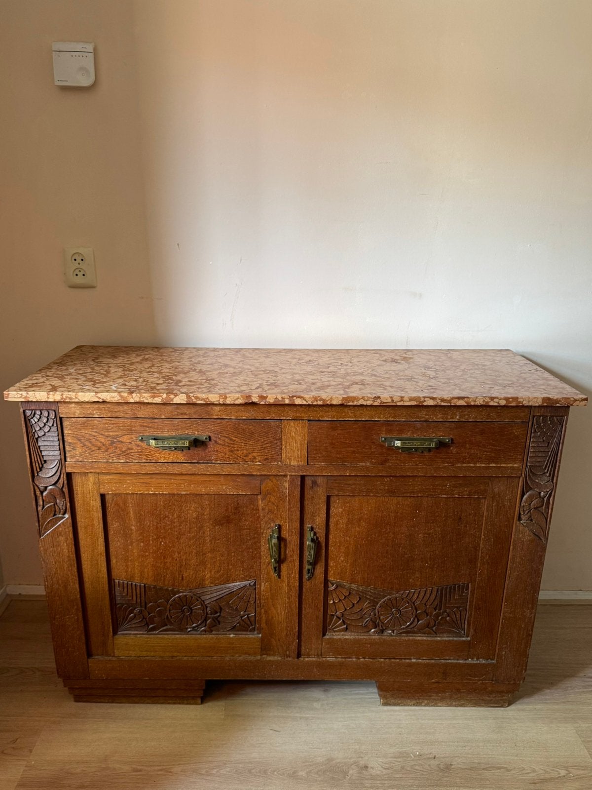 Antiek Art Deco dressoir met rood marmer, Ophalen of Verzenden, Zo goed als nieuw, 25 tot 50 cm