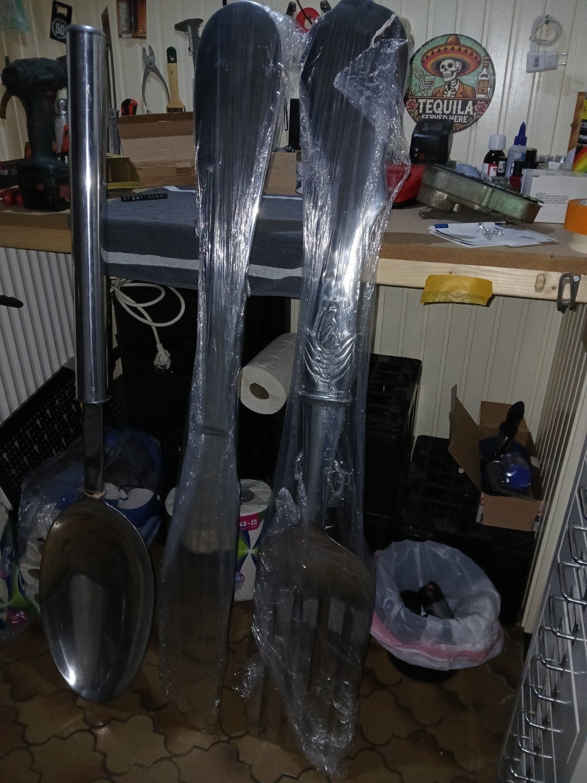 Grote decoratieve lepel, mes (spatel) en vork - Keuken decor, Huis en Inrichting, Overige typen, Onbekend@voorbeeld.com, Onbekend