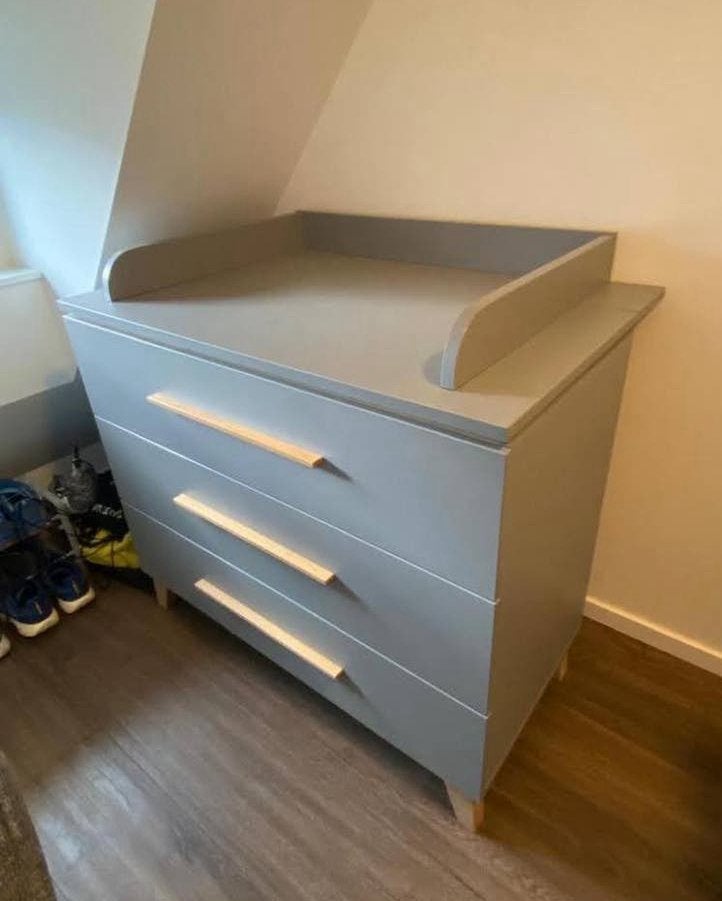 Leuke commode van prenatal, model stanley, Kinderen en Baby's, Kinderkamer | Complete kinderkamers, Ophalen, Zo goed als nieuw