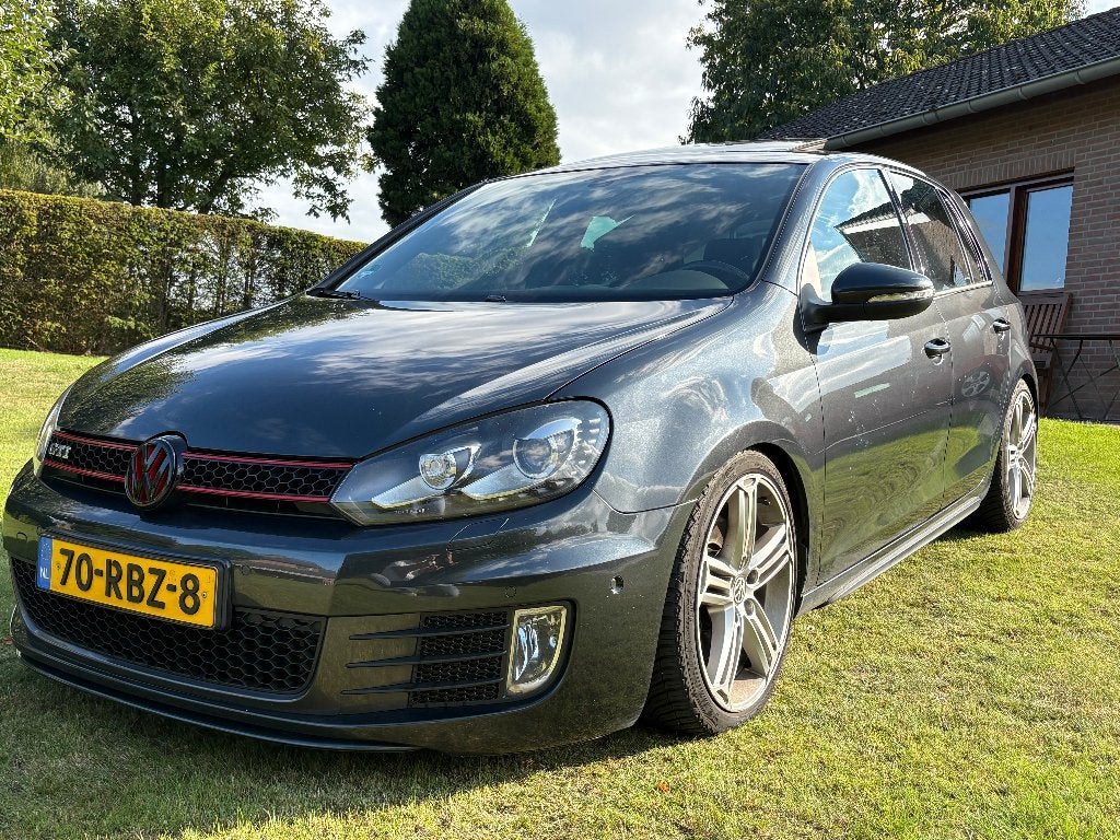 Golf 6 GTI 2.0 | 211PK | Panoramadak/DCC/Dynaudio, Voorwielaandrijving, Stof, Zwart, 4 cilinders