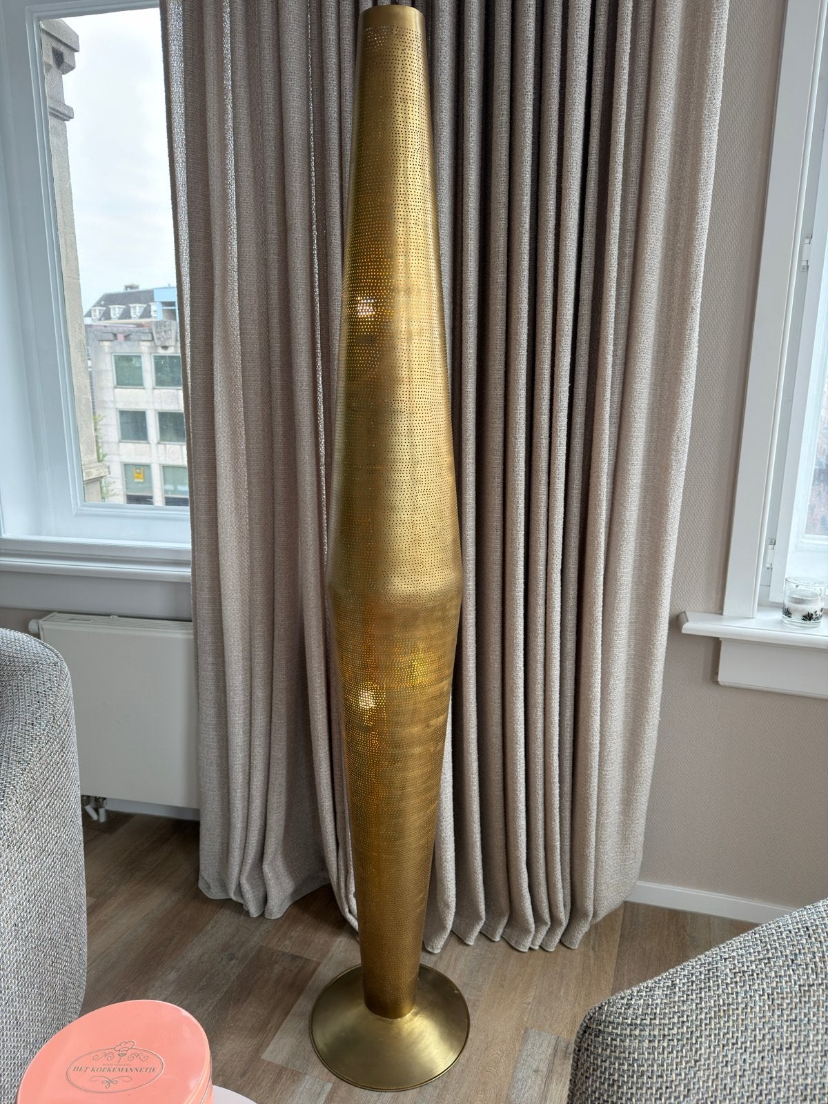 Unieke Zenza vloerlamp - Handgemaakt koper en messing, Huis en Inrichting, Ophalen, Gebruikt, Metaal, 150 tot 200 cm