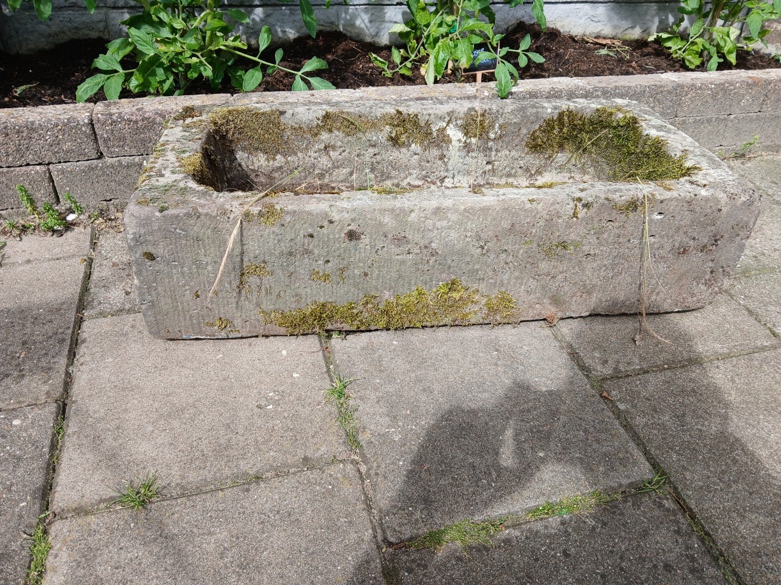 Mooie Bentheimer bloembak - gaat weg ivm tuinverandering, Tuin en Terras, Steen, Gebruikt, Minder dan 30 cm, Ophalen of Verzenden