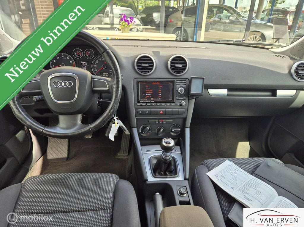 Audi A3 Sportback 1.2 TFSI Ambition 118000km NAP!, Auto's, Voorwielaandrijving, Euro 5, 4 cilinders, Wit