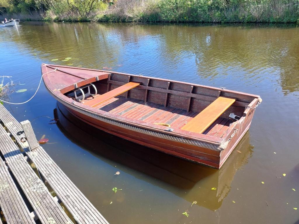 Mahonie houten vlet in goede staat, boothuis/bootoverkapping, Watersport en Boten, Sloepen, Gebruikt, 1.95 meter, Antifouling