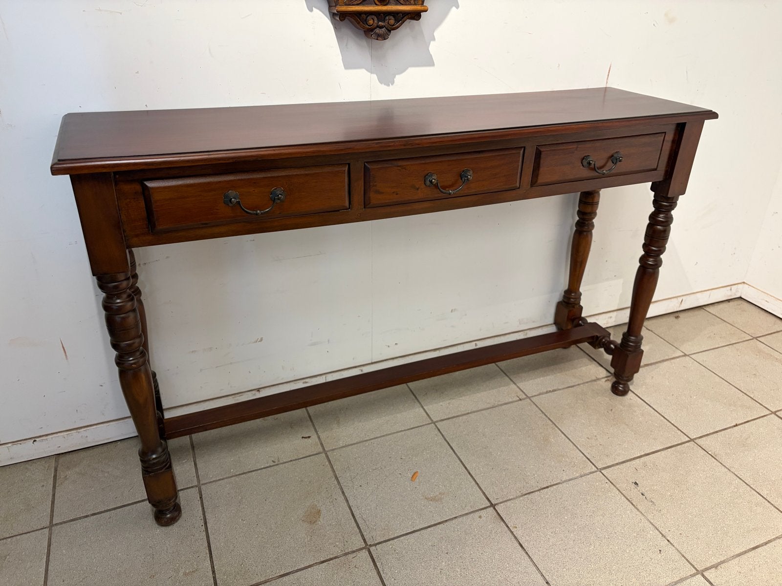 Mahonie sidetable met 3 laden, 7671cm, Gebruikt, 100 tot 150 cm, Overige houtsoorten