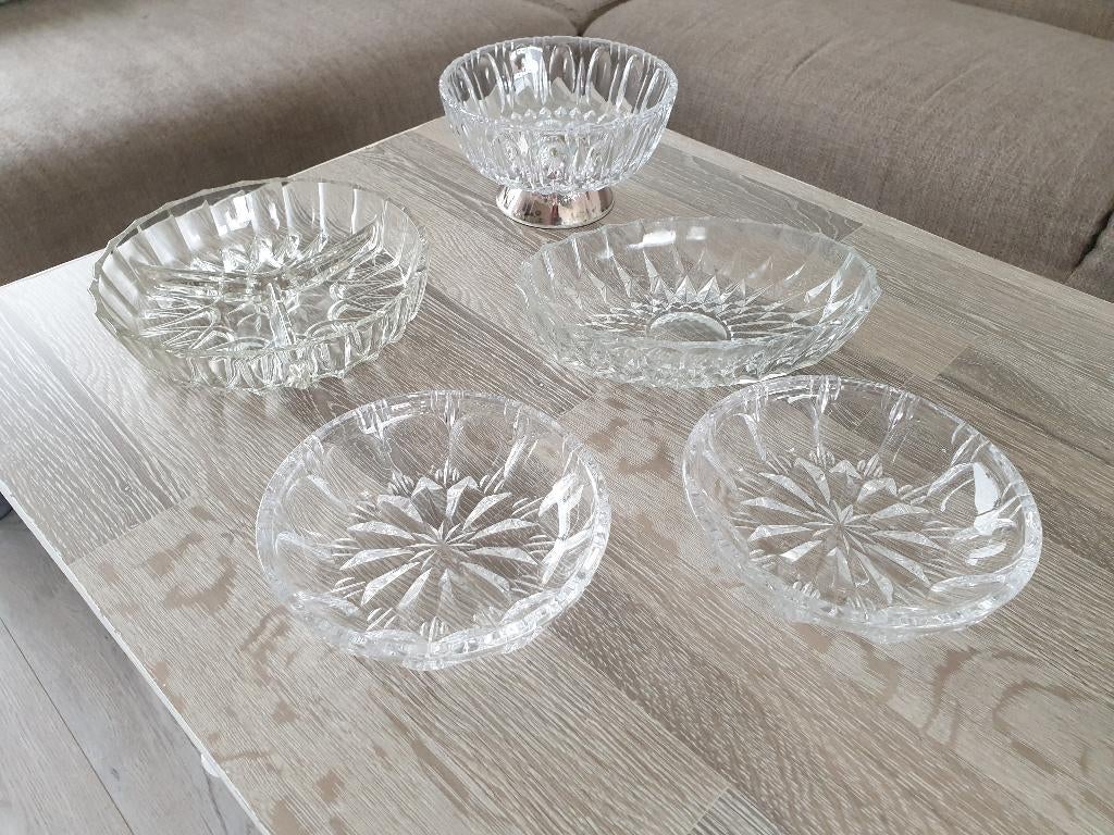 Leuke kristallen schalen set bestaande uit 5 delen 25 euro, Ophalen of Verzenden