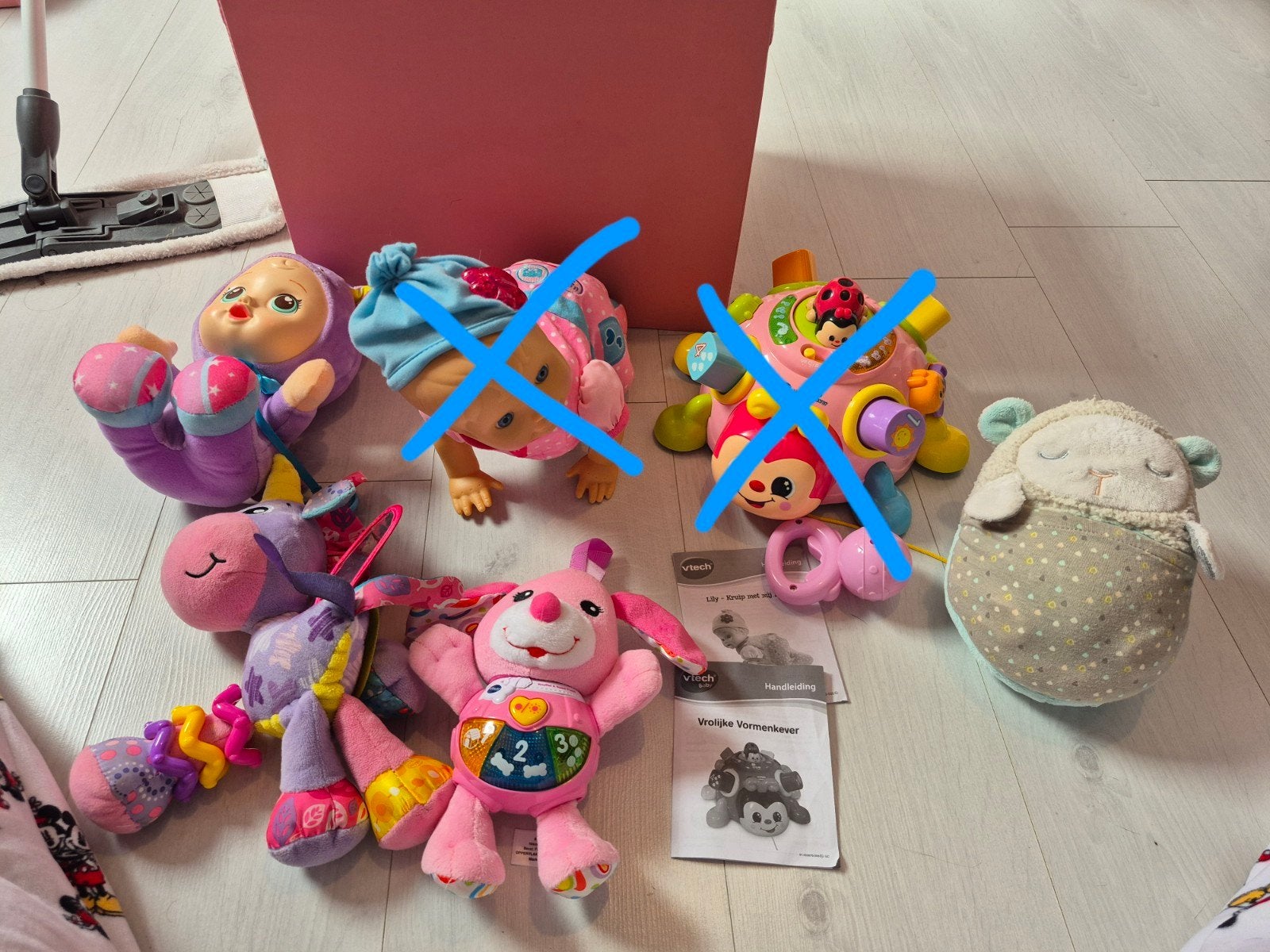 Diverse baby- en peuterspeelgoed (VTech, Cry Babies), Ophalen of Verzenden, Gebruikt, Overige typen, Met licht