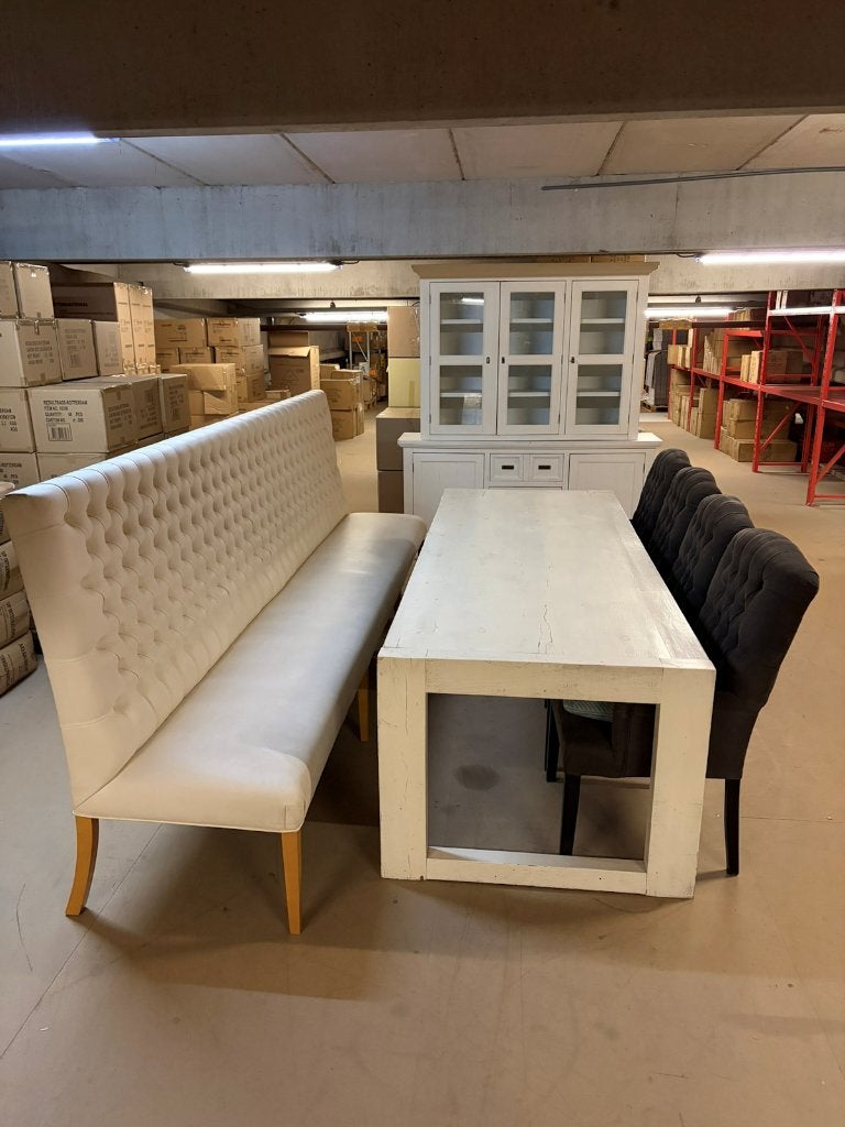 Foto 10 van Complete XL Eetkamerset: Tafel, Bank, Buffetkast & 4 Stoelen
