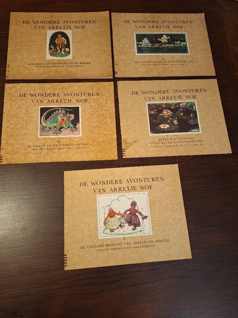 Arretje Nof deel 1 t/m 5 compleet, nette staat, Ophalen of Verzenden, Zo goed als nieuw, Johan Fabricius, Prentenboek